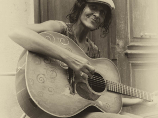 Gitarrenspielerin_MG_8041