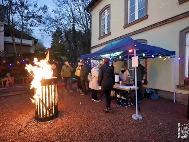 Weihnachtsfenster 6 - Lebacher Stra&szlig;e