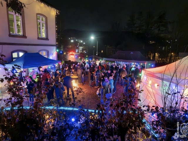 Weihnachtsfenster 6 - Lebacher Stra&szlig;e