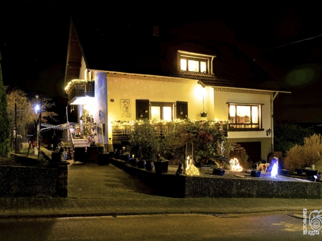 Weihnachtsfenster 9 - Bornstra&szlig;e