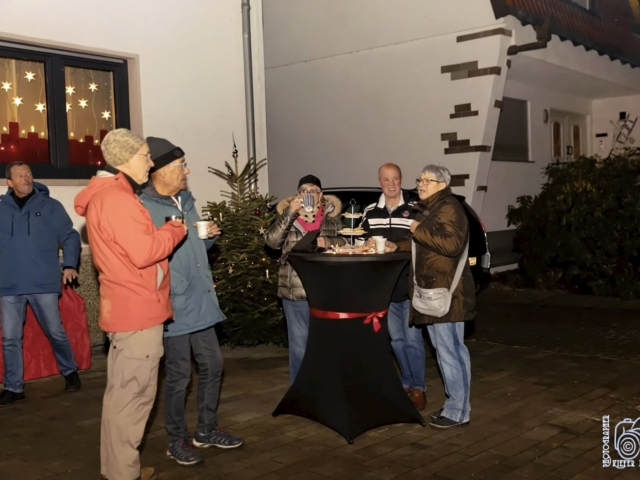 Weihnachtsfenster 13 - Illinger Stra&szlig;e