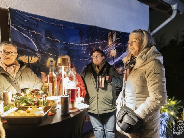 Weihnachtsfenster 17 - Heinrichstra&szlig;e