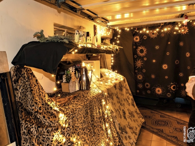 Weihnachtsfenster 18 - Im Steine Rot