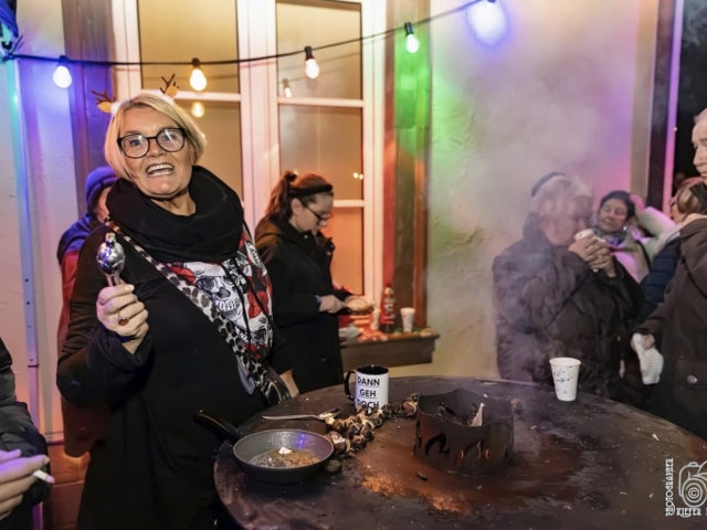 Weihnachtsfenster 20 - Alt School